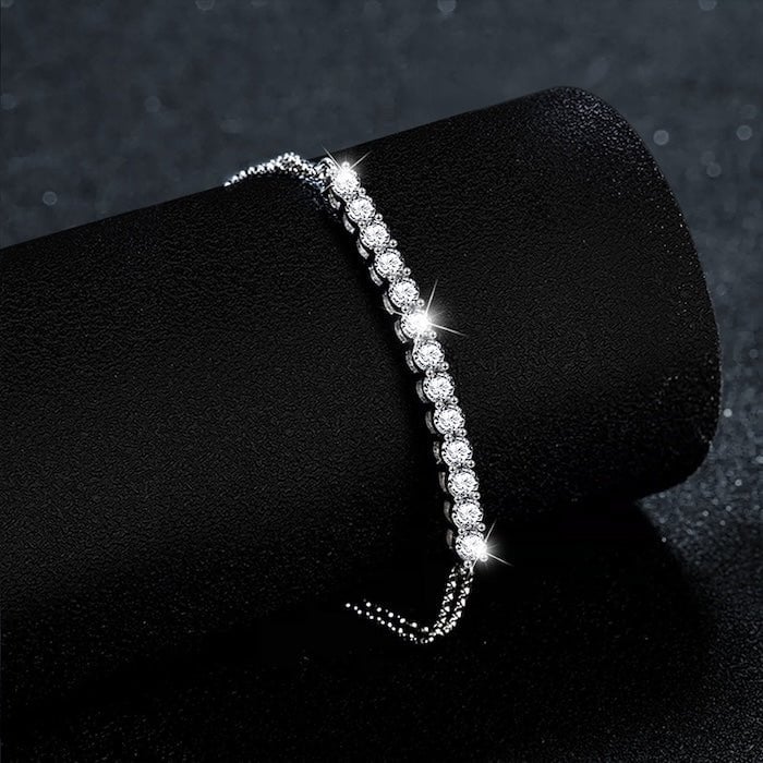 Armband „Éclat Smile“ – Moissanit & 925 Sterling Silber von LanLivia