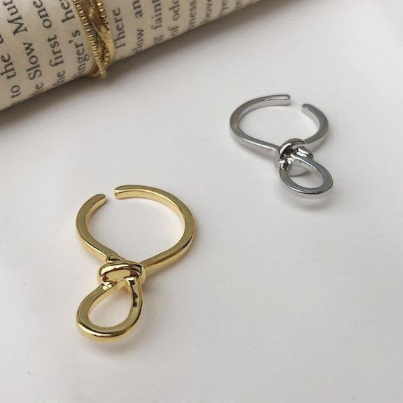 Weitere Ansicht von Ear Cuff „Knot Loop“ – Gold oder Silber