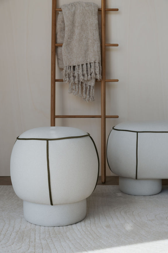 White Label Living Hocker Marina – Weiß im Wohnambiente