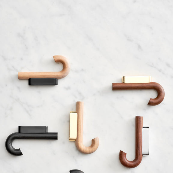 GEJST HOOK Mini-Wandhaken – Walnuss/Chrom – weitere Produktansicht 3