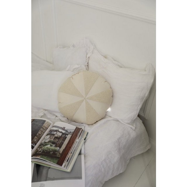 Bouclé-Patchworkkissen „White Lamb“