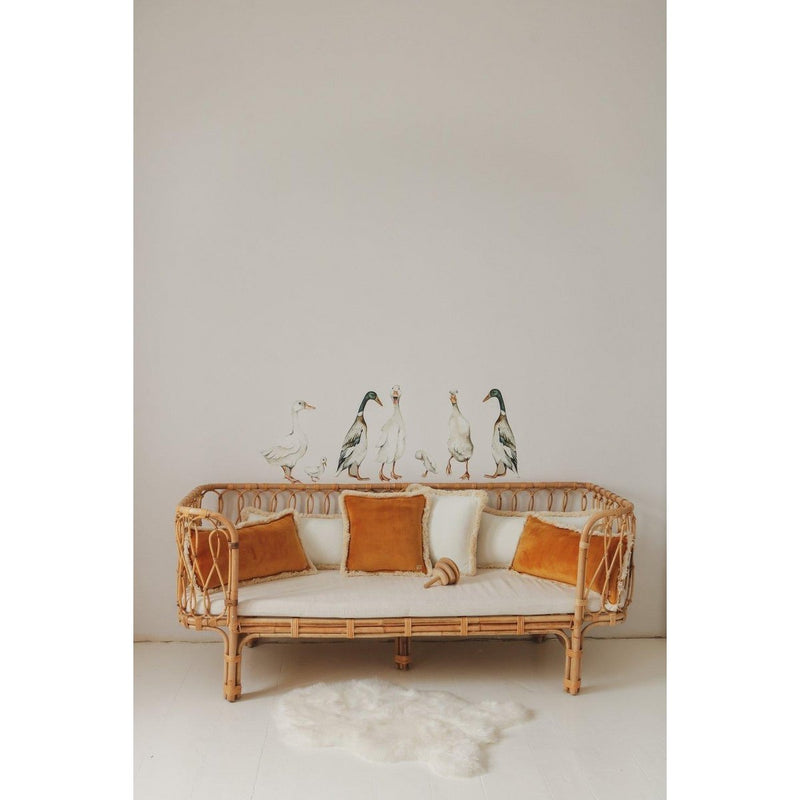 Samtkissen „Ivory“ mit Fransen – 40 × 40 cm