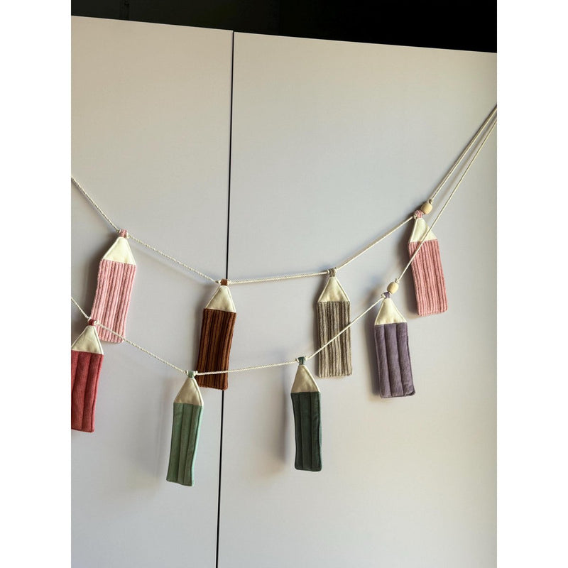 Buntstift-Girlande „Pastell“