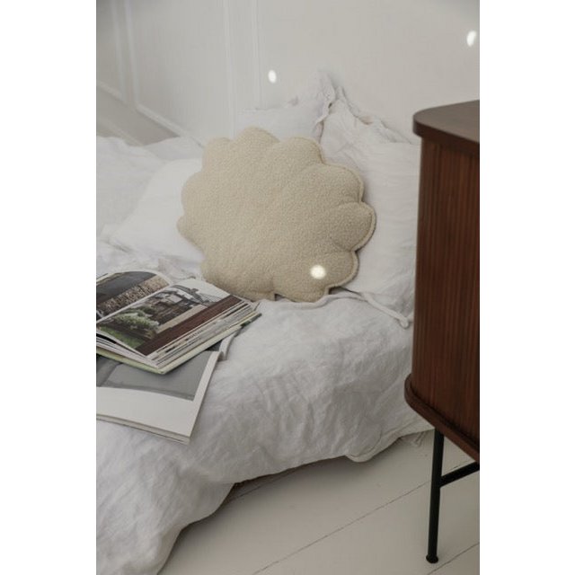 Bouclé-Muschelkissen „White Teddy“