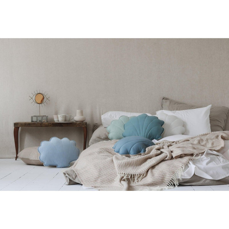 Muschelkissen aus Leinen „Babyblau“