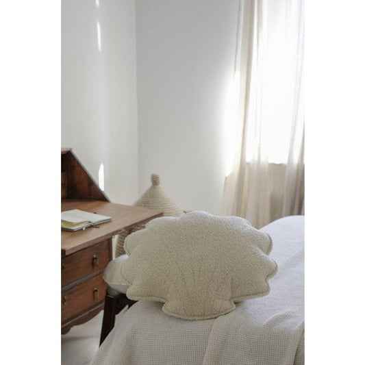 Bouclé-Muschelkissen „White Teddy“