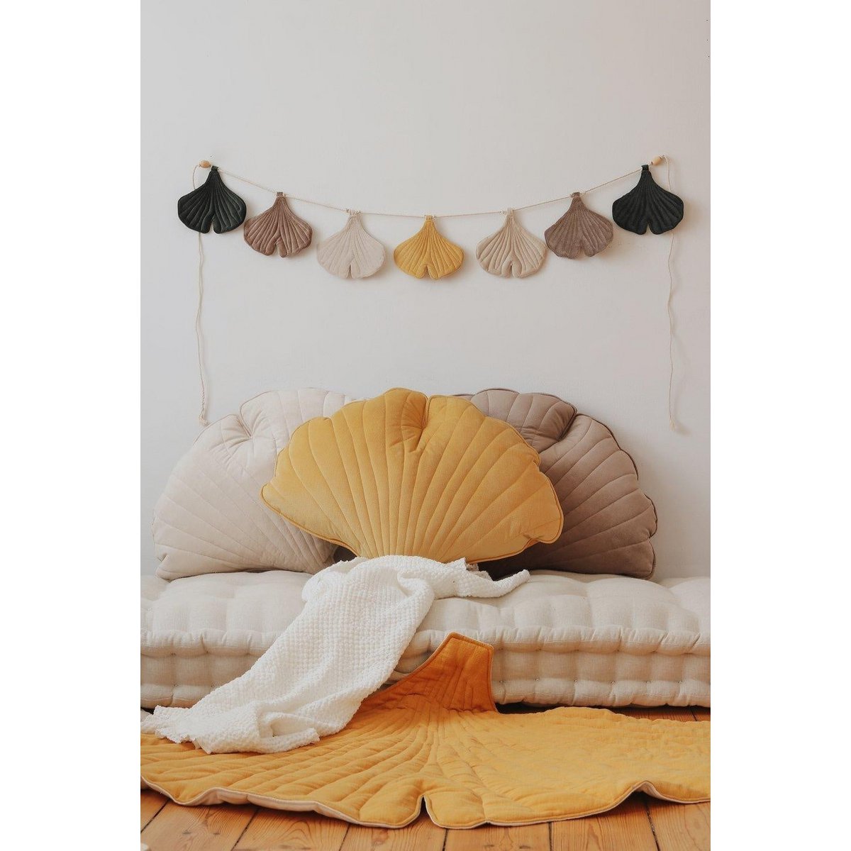 Moi Mili Samt-Ginkgogirlande „Autumn Vibes“ – Produktansicht