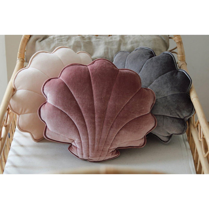 Samt-Muschelkissen „Cosmic Pearl“