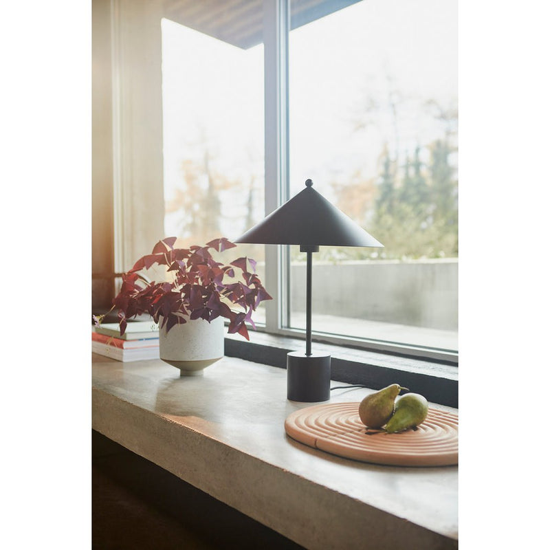 Kasa Tischleuchte – Ø35 × H50 cm von OYOY Living Design – weitere Produktansicht 2