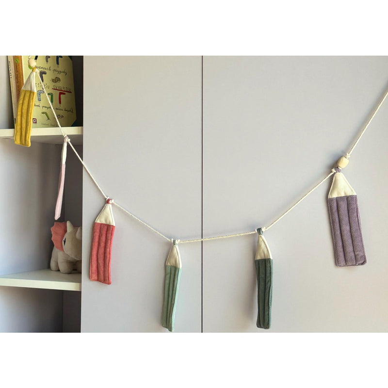 Stoffgirlande „Rainbow Pencils“