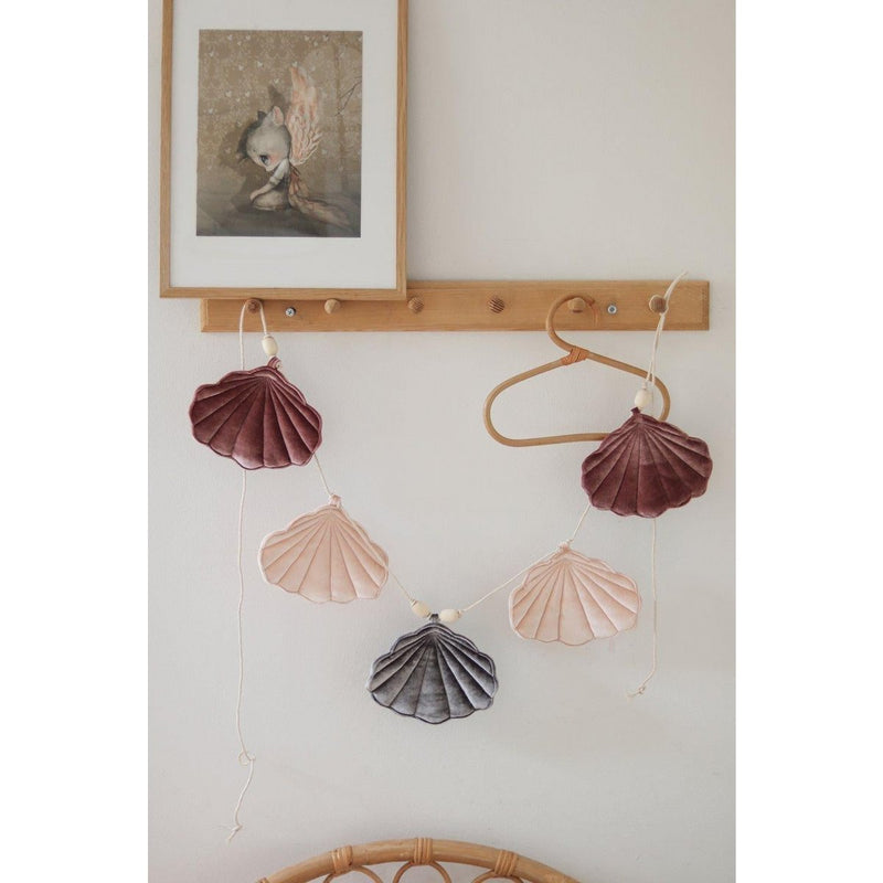 Samtgirlande mit Muscheln „Cosmic Pearl“