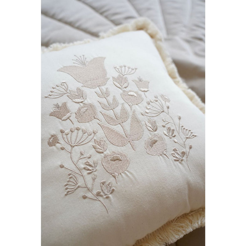 Boho-Kissen mit Stickerei