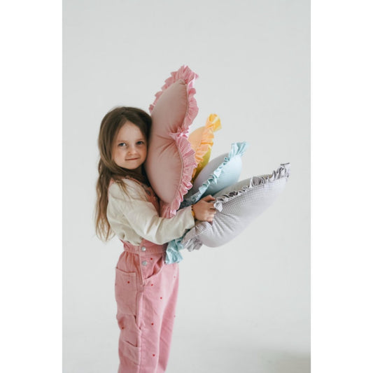 Moi Mili Doppelseitiges Herzkissen „Pastel Pink Check“ mit Rüsche – Produktfoto 2