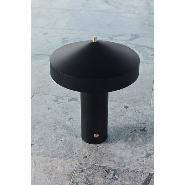 Hatto Tischleuchte – Ø30 × H41 cm von OYOY Living Design – weitere Produktansicht 2