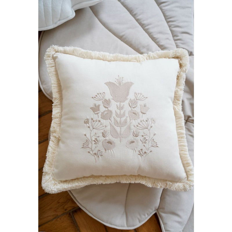 Boho-Kissen mit Stickerei