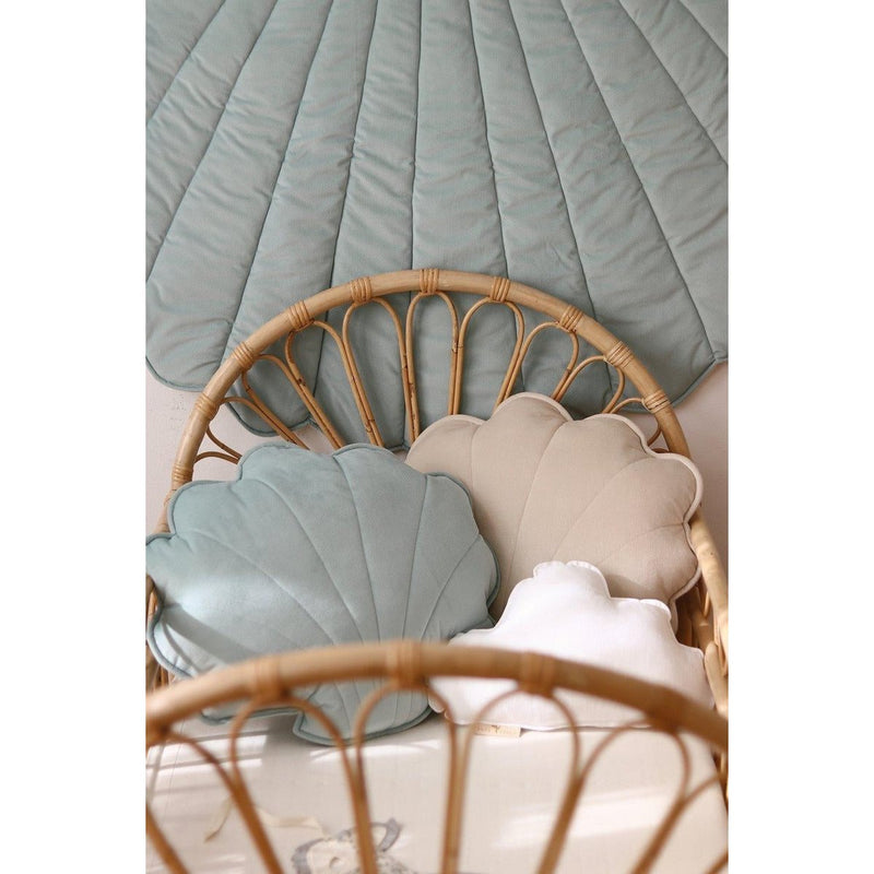 Moi Mili Samt-Muschelkissen „Powder Mint“ – Produktfoto 7