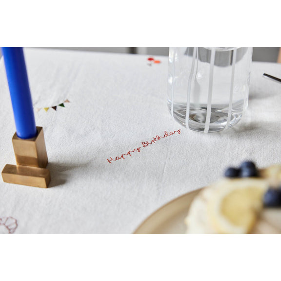 Geburtstags-Tischdecke – 260 × 140 cm von OYOY Living Design