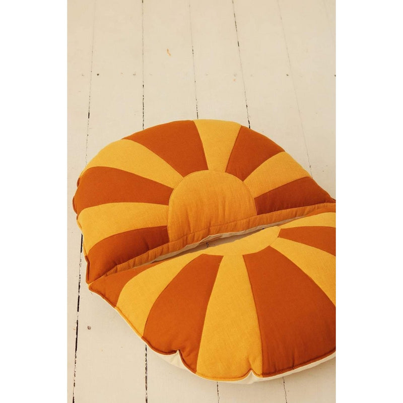 Sonnenkissen „Caramel by the Sea“ – Follow the Sun