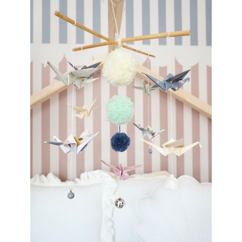 Origami-Mobile fürs Kinderzimmer „Pastellfarben“