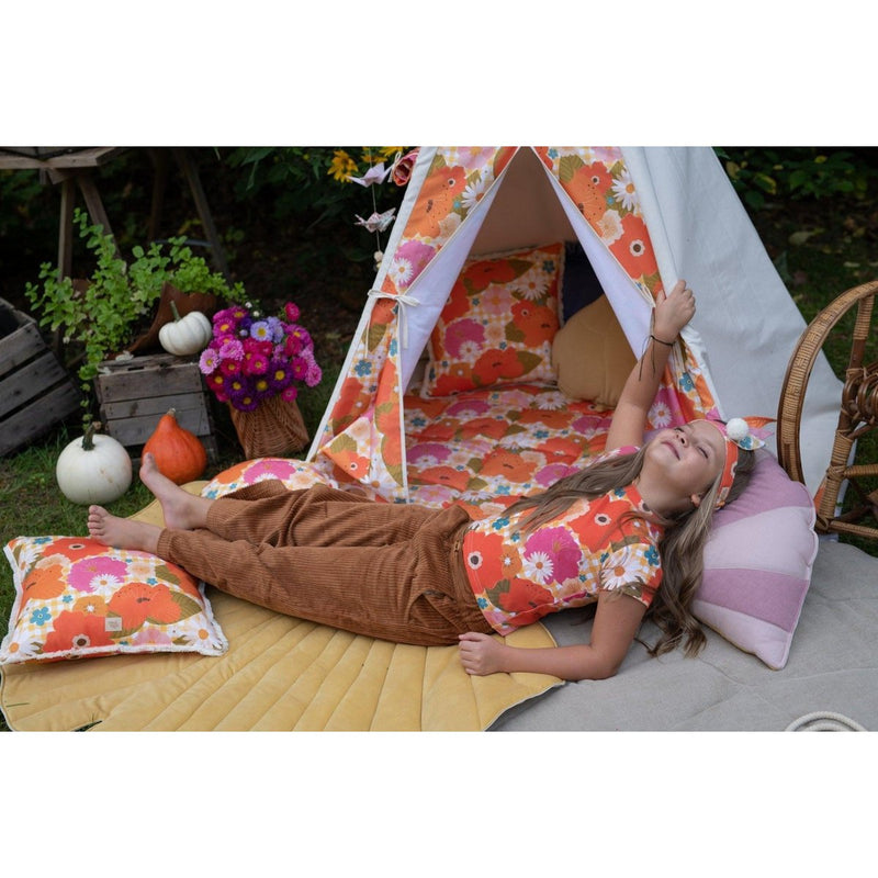 Tipi-Set „Picknick mit Blumen“ mit Spielmatte