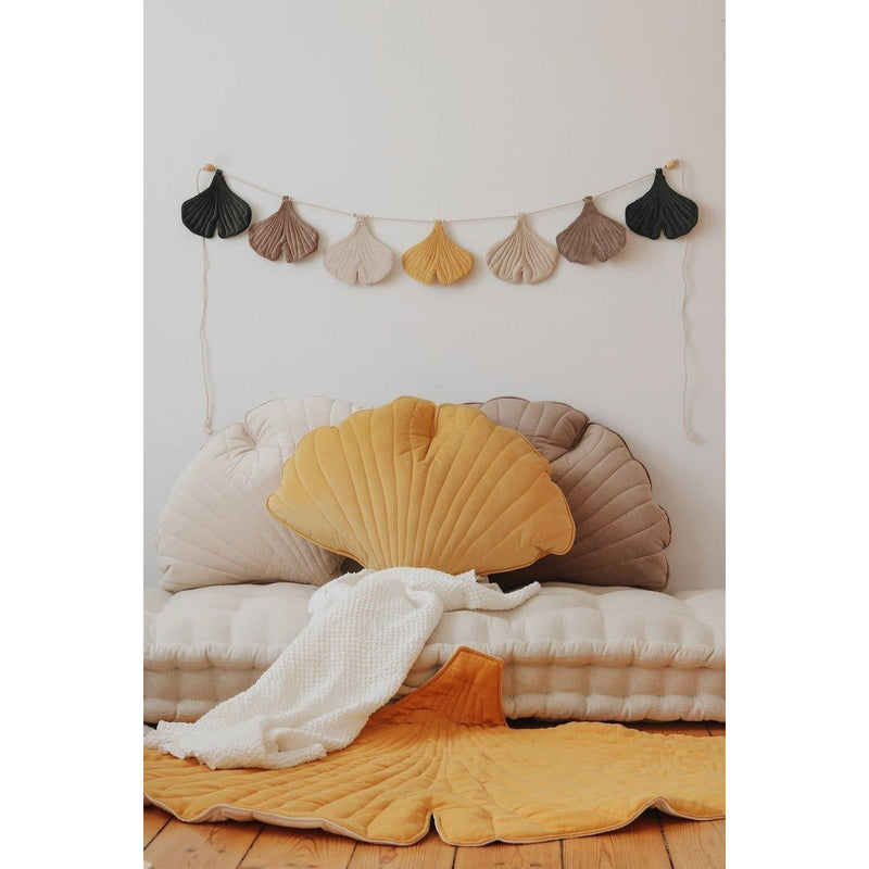 Samt-Ginkgokissen „Honey Ginkgo“