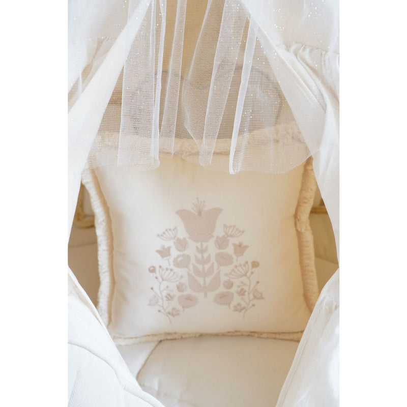 Boho-Kissen mit Stickerei
