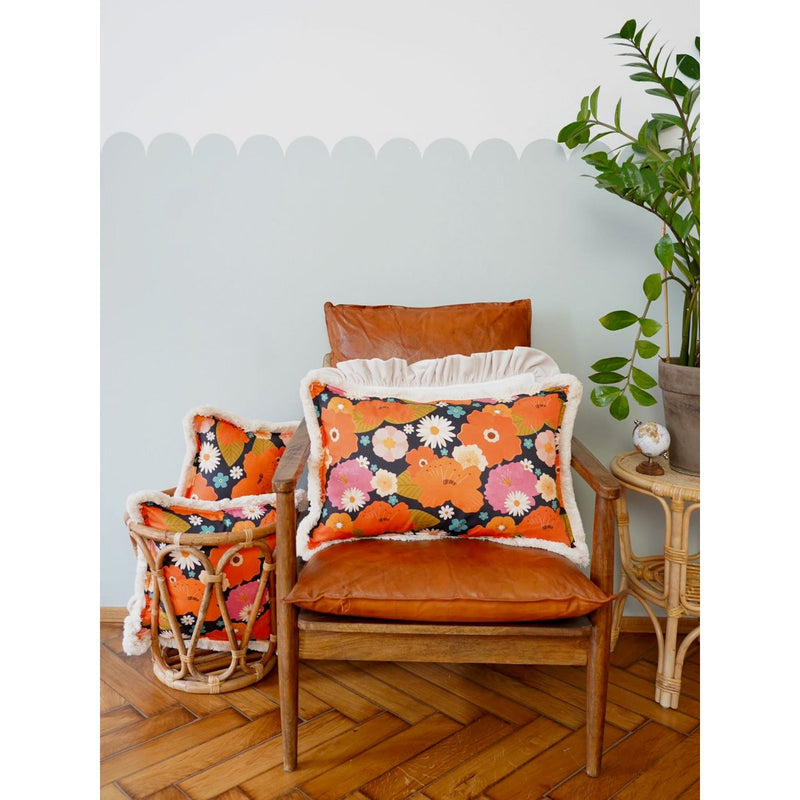 Nackenrolle mit Fransen „Picknick mit Blumen“