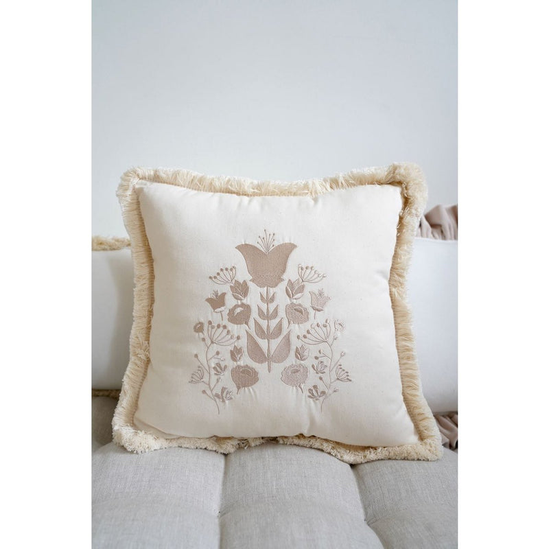 Boho-Kissen mit Stickerei