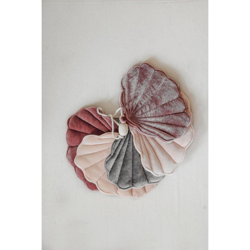 Samtgirlande mit Muscheln „Cosmic Pearl“