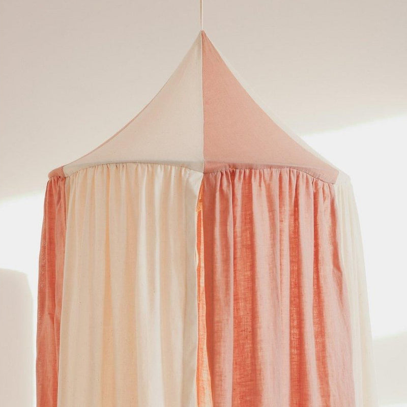 Baldachin „Blush Circus“