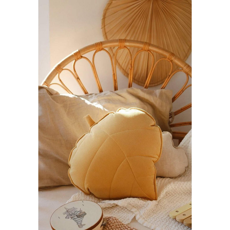Samt-Blattkissen „Honey Leaf“