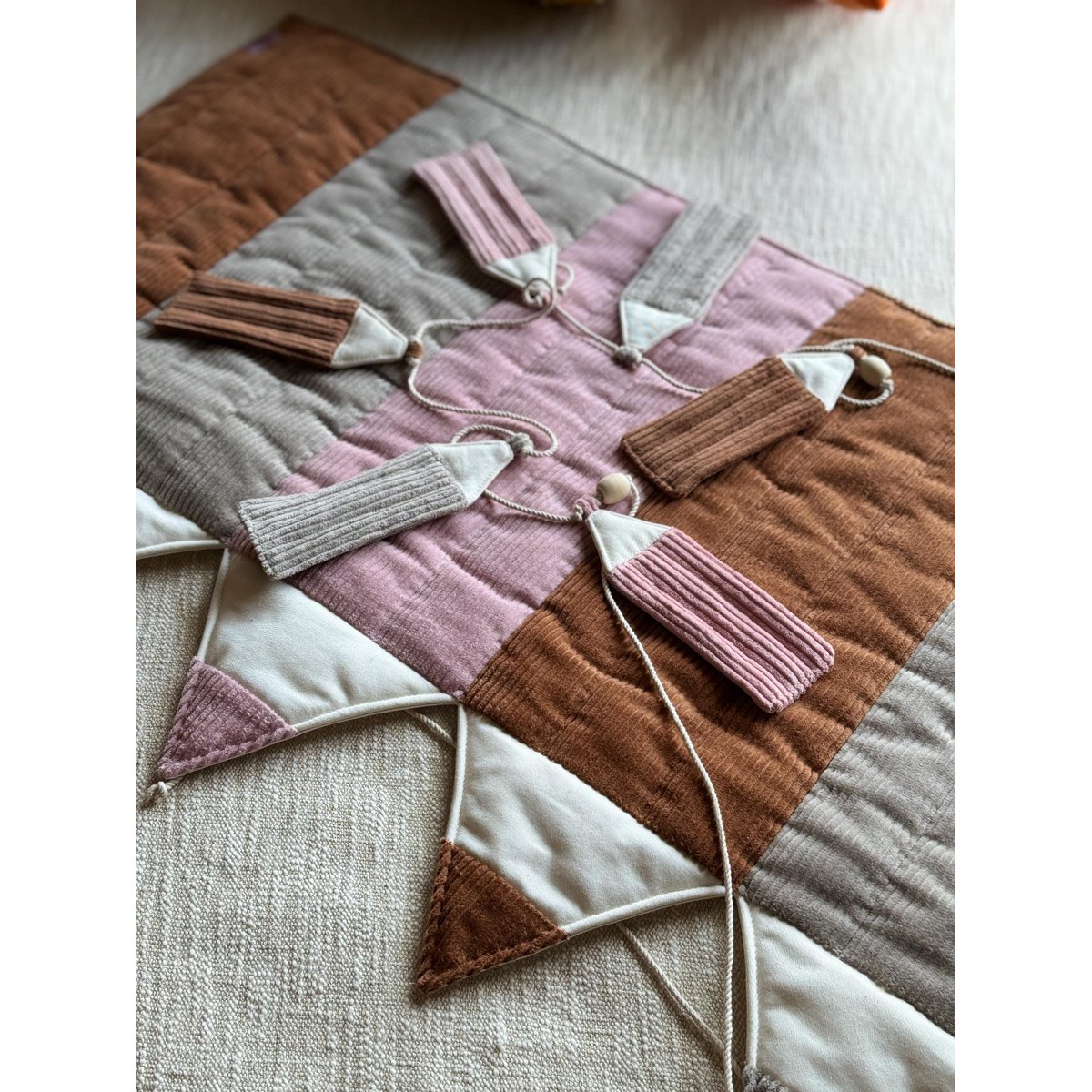 Moi Mili Buntstift-Girlande „Pastell“ – Produktansicht