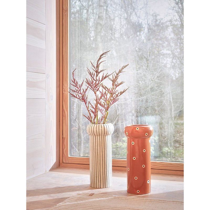 Aki Vase – Muskatnuss – Ø18,5 × H42 cm von OYOY Living Design – weitere Produktansicht 3