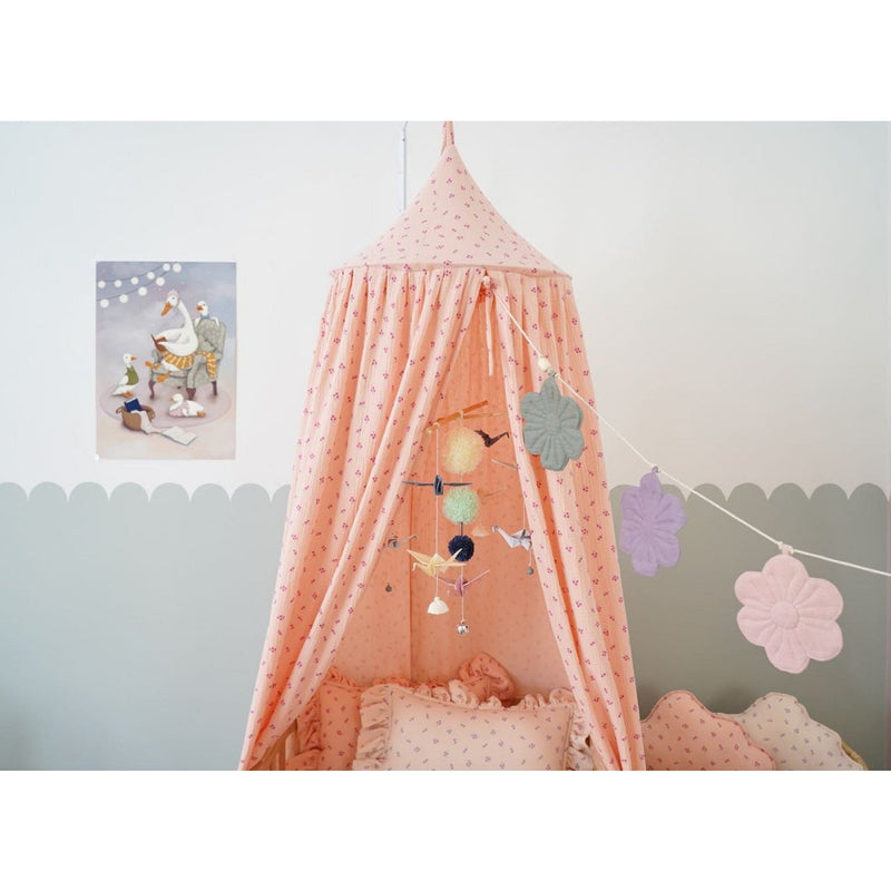 Kinderzimmer-Baldachin „Rosa Vergissmeinnicht“