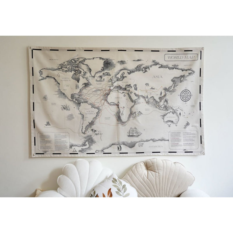 Baumwoll-Weltkarte „Reisende & ihre Wege“ – 142 × 89 cm